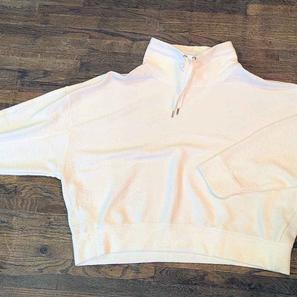 Danskin White Pullover